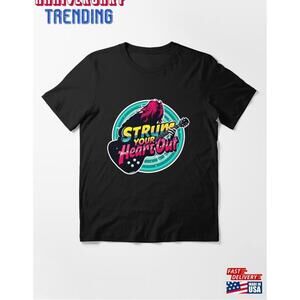 Guitarist Nr5 Essential Tshirt Unisex